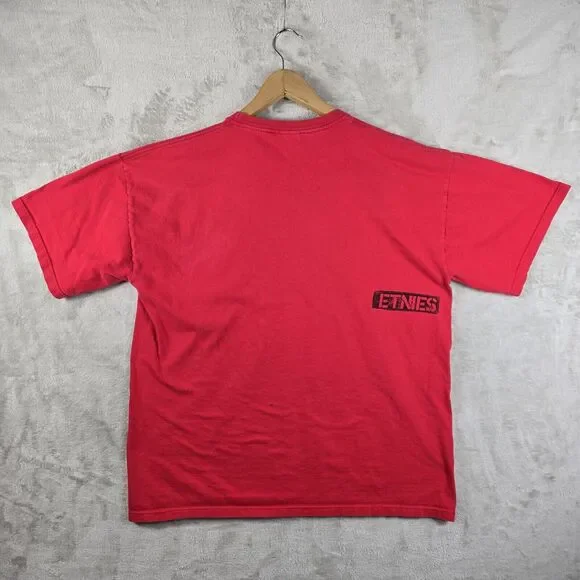 Vintage Etnies Skateboard Shirt Men’s XL Red Crew Neck Y2K Surf Skater Grunge - Picture 8 of 12
